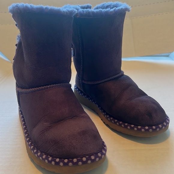 Ugg now boots. Size 3 - Picture 3 of 9